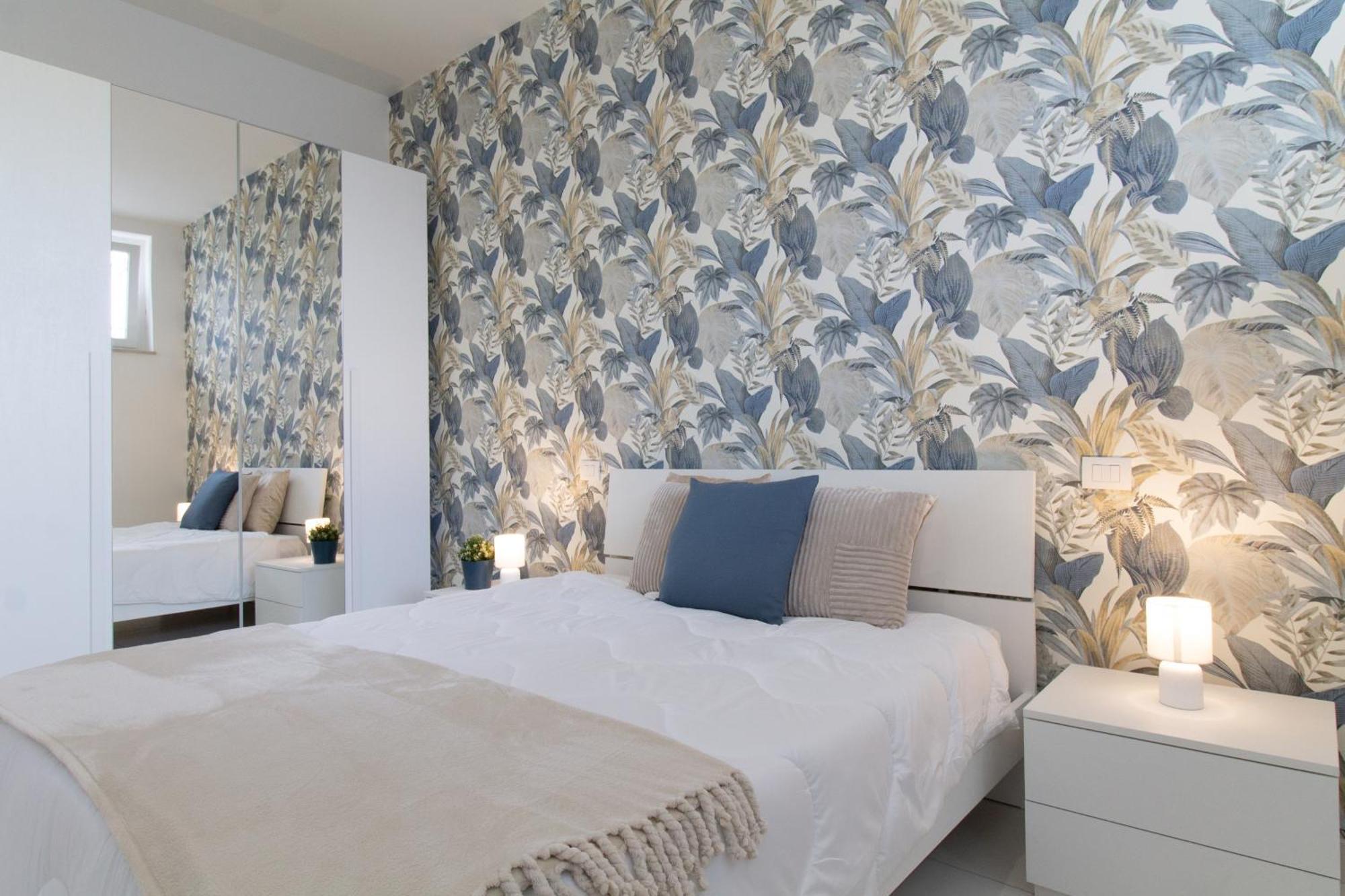 Sky Suite Blue Pomezia Eksteriør billede